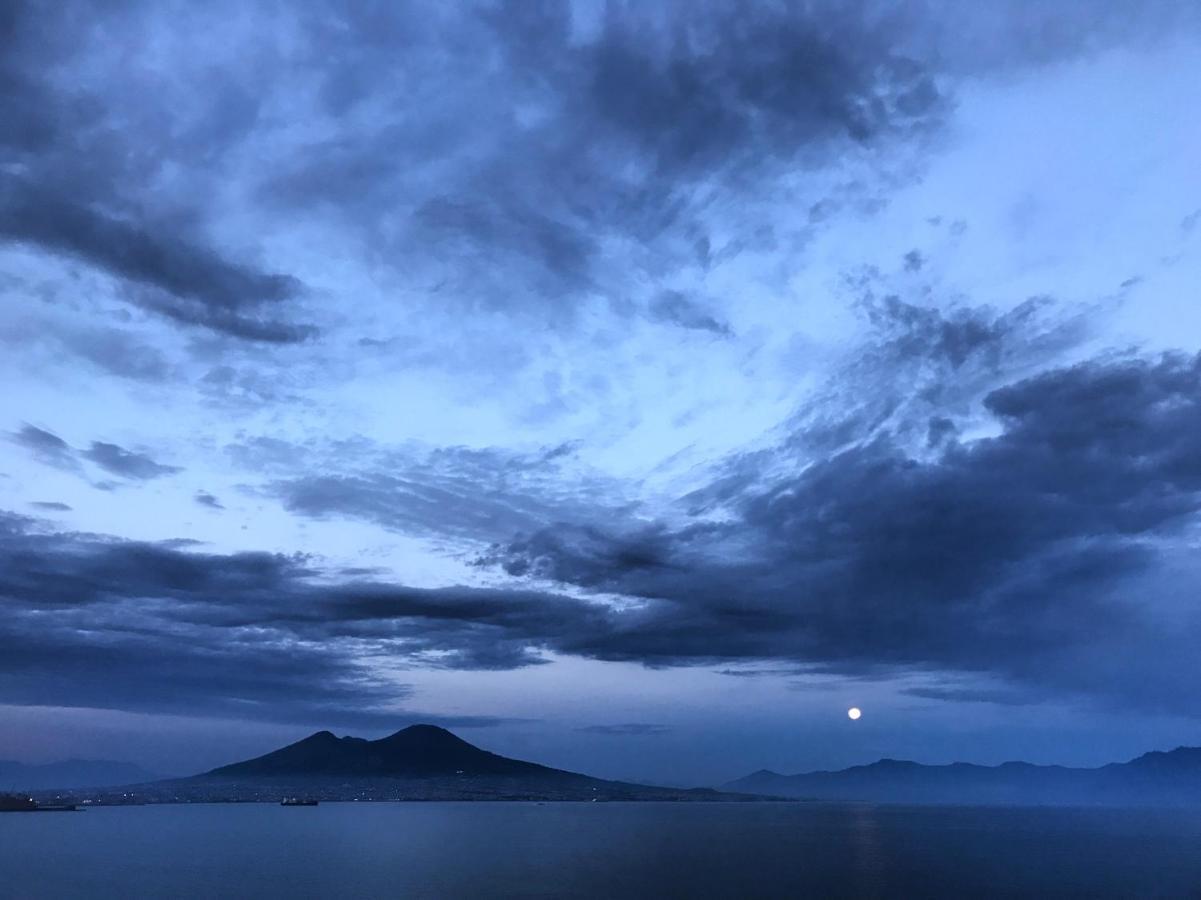 Casa Posillipo Apartment เนเปิลส์ ภายนอก รูปภาพ